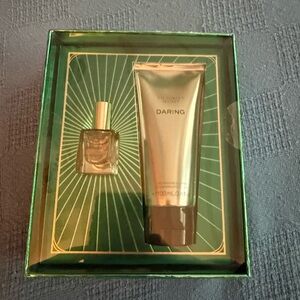 Victoria's Secret Daring Set-NIB/NWT